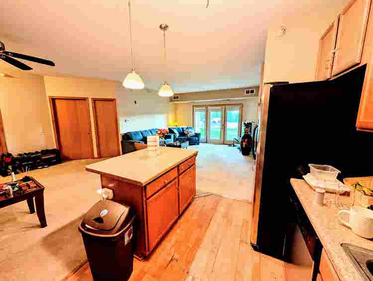 Modern Condominium Prime Area!