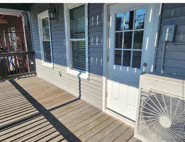 Seeking female roommate $/mon