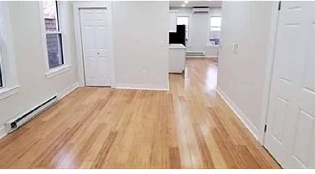 Seeking female roommate $/mon