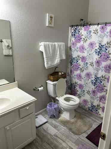 PVT EXCELLENT ROOM AVAILABE MAY/