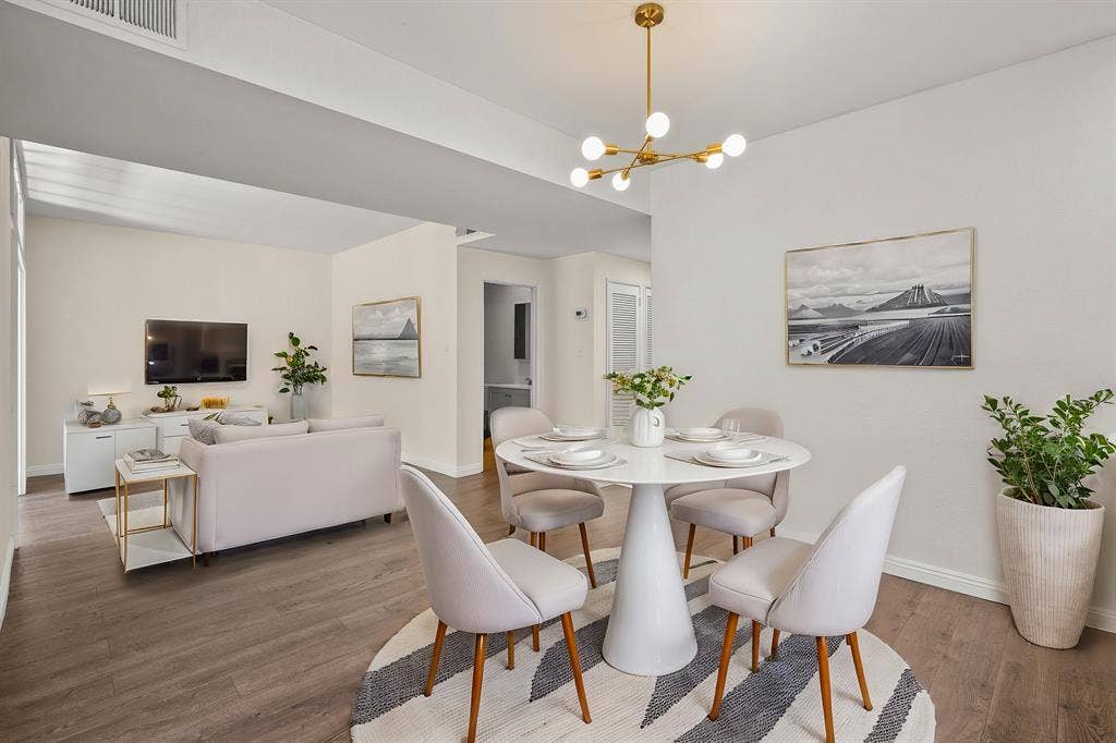 Sunset Strip Spacious 3bd+Den, Pool