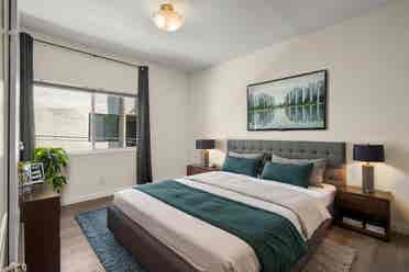 Sunset Strip Spacious 3bd+Den, Pool