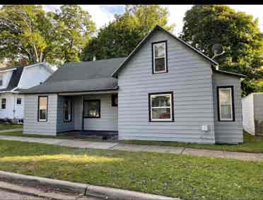 Roommate Needed