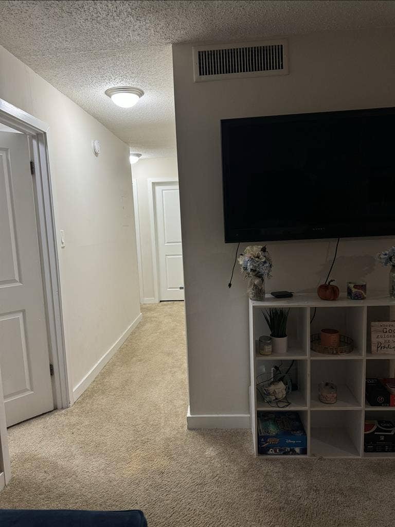 Private bedroom w/ a shared bath