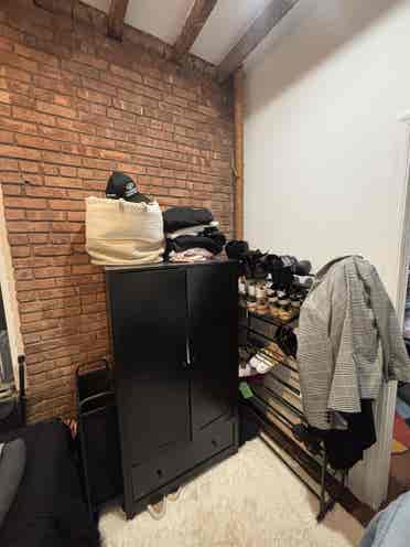 LOOKING FOR ROOMMATE LEASE TAKEOVER