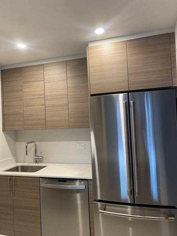 ✨Spacious Bedroom in Midtown West✨