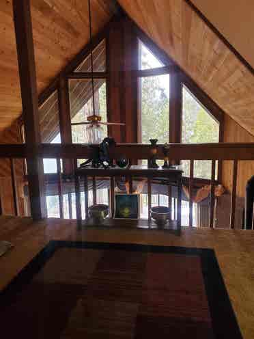 Creative lakeside zen sanctuary
