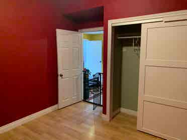 1 BEDROOM in 2 BEDROOM APARTMENT