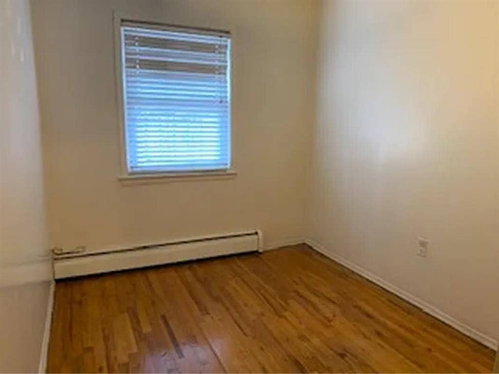 Fully Furnished Room Woodside
