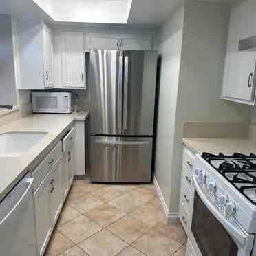 Looking for roomate!