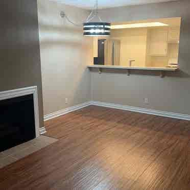 Looking for roomate!
