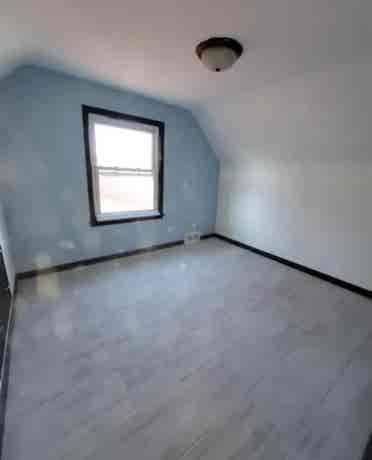 Looking for Roommate offering Rooms