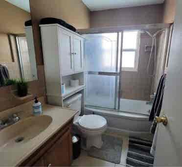 Roommate wanted