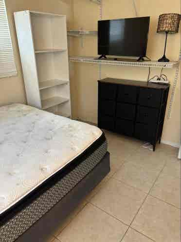 Roommate wanted