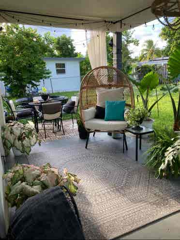 Private furnished bedroom $