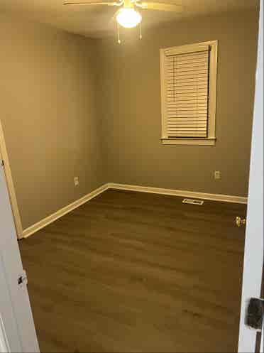Room for rent in bth house!