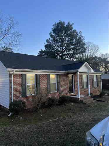 Room for rent in bth house!