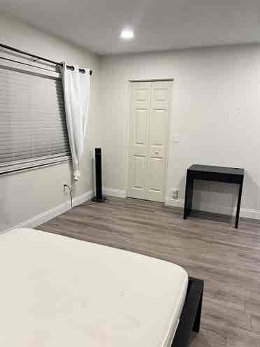 Furnished master bedroom for rent