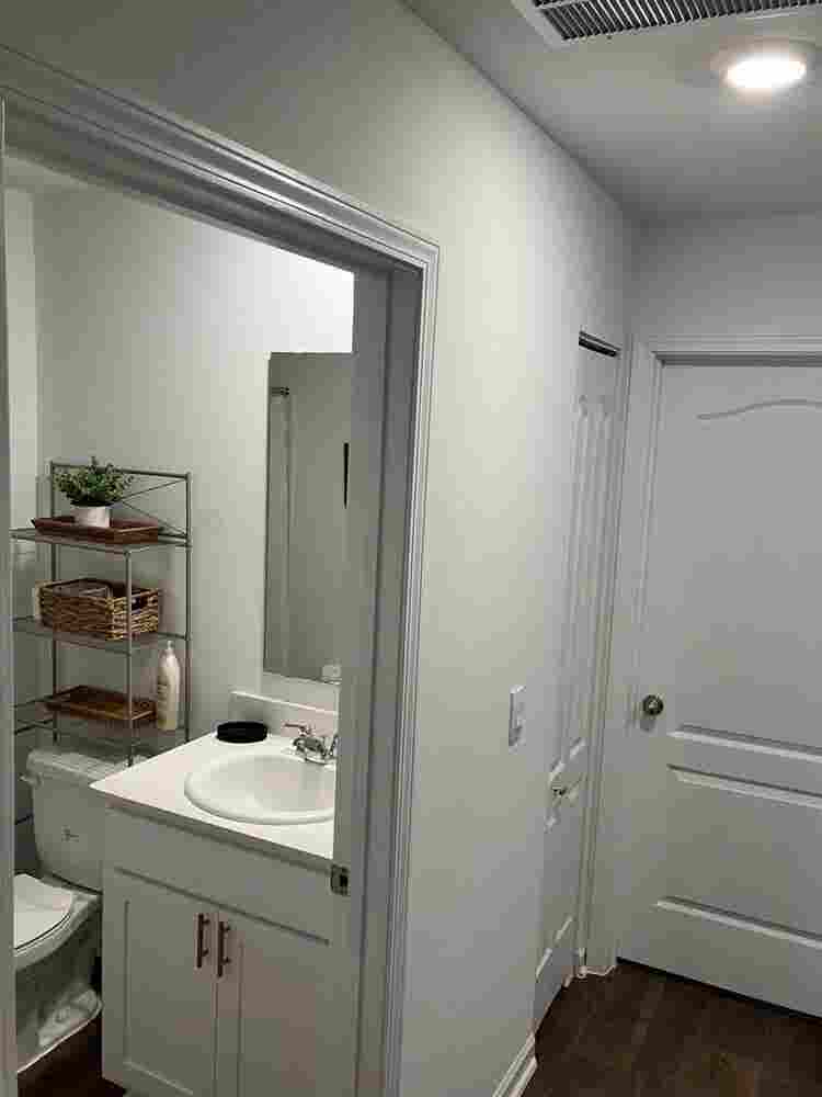 Cozy furnished room & private bath