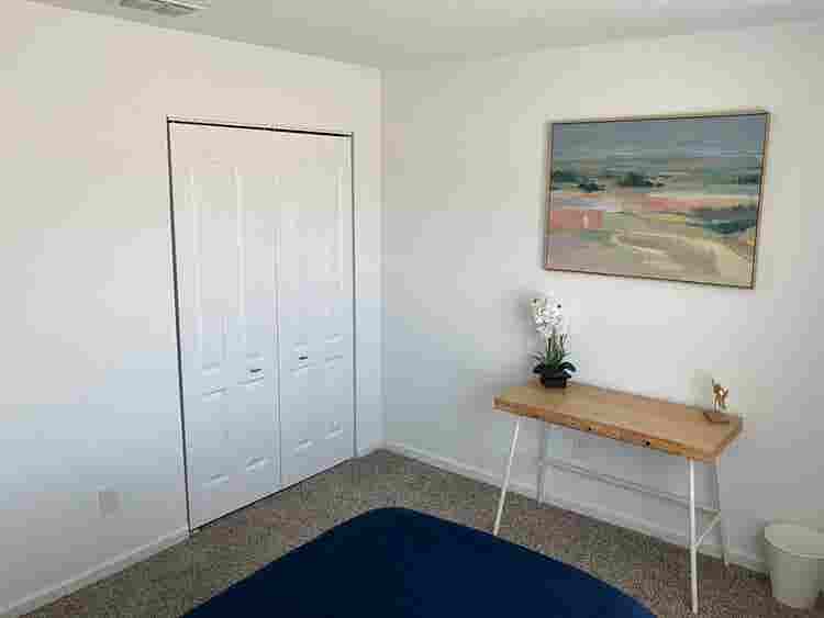 Cozy furnished room & private bath