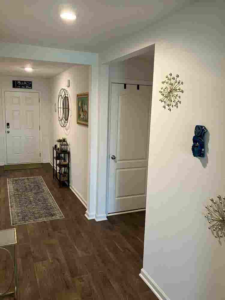 Cozy furnished room & private bath