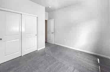 Cozy 4bed available