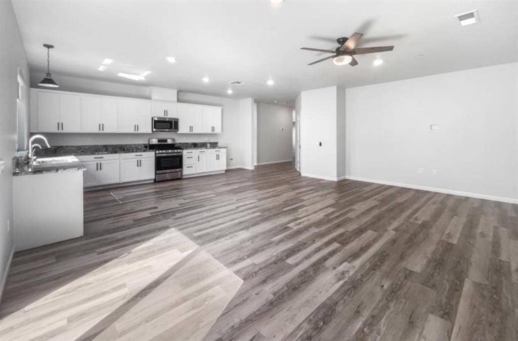 Cozy 4bed available