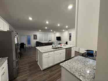Looking for Roommate