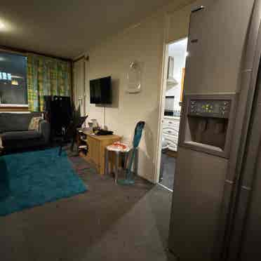 Sharing Room for a female