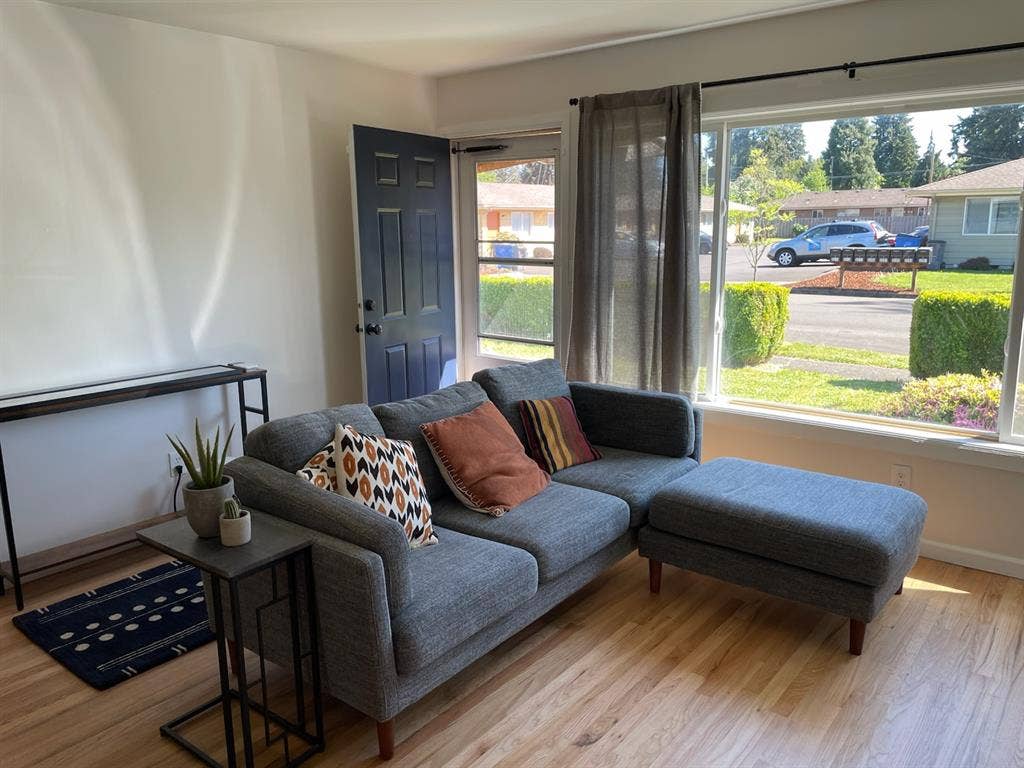 Peaceful and Spacious Room for Rent