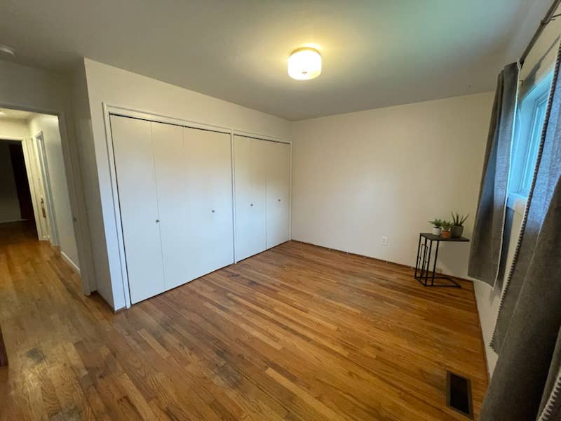 Peaceful and Spacious Room for Rent