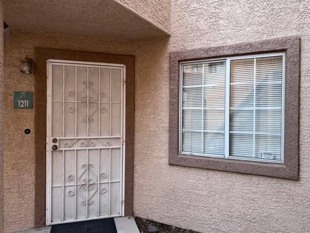 Looking for a roommate situation