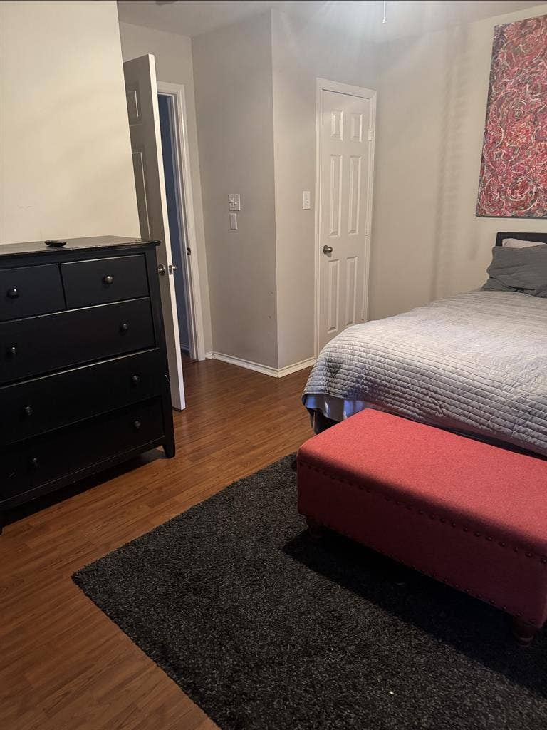 Cheap room in Eado