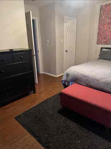 Cheap room in Eado