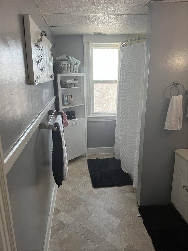 Room for rent!! Female only