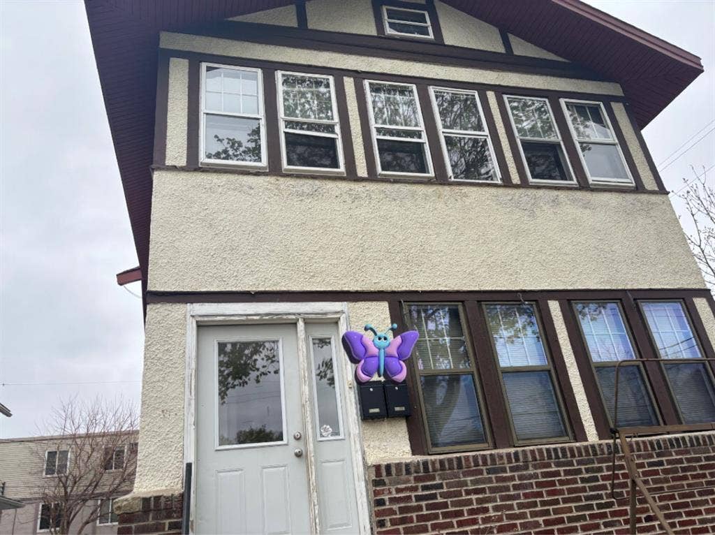 Looking for Queer Friendly roommate