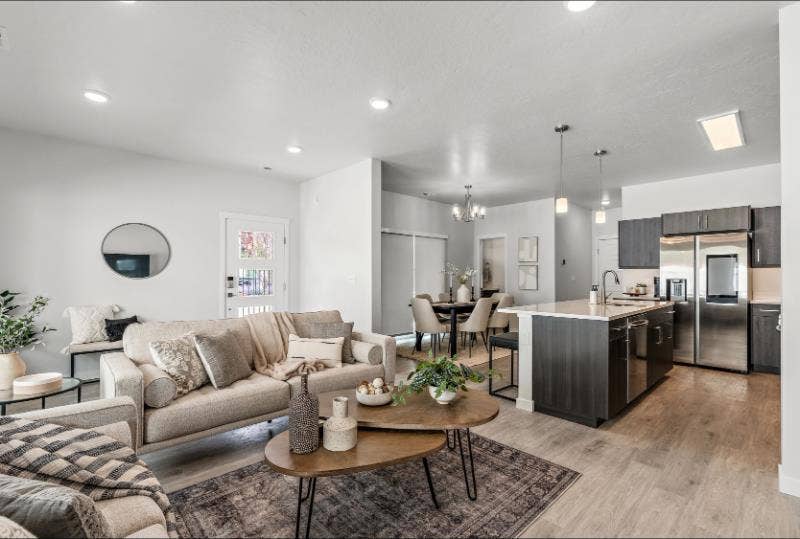2 rooms for rent