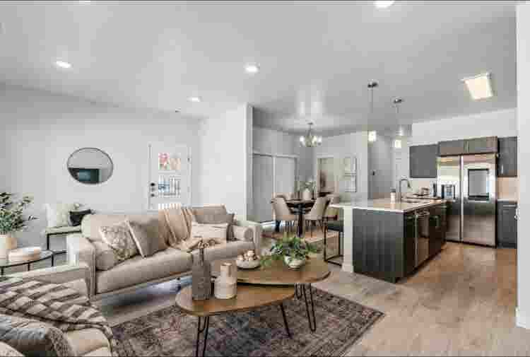2 rooms for rent
