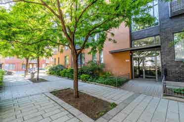 4½ Semi-Meublé/Terrasse Privé
