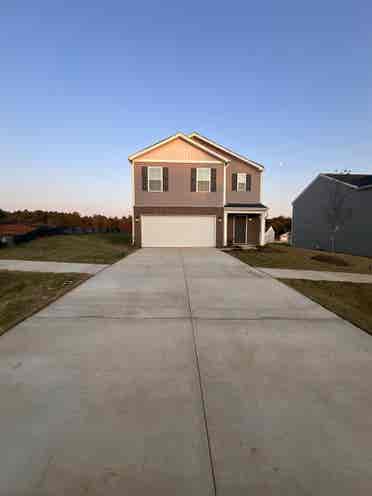 Room to rent in Lexington NC