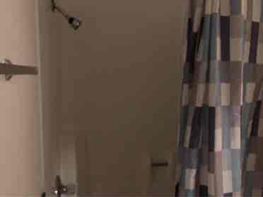 House share, private bath,