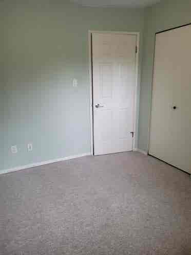 5 bedroom and  washroom