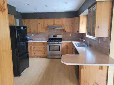 5 bedroom and  washroom
