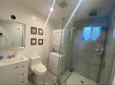 Cozy, Clean, Private Home in NOHO