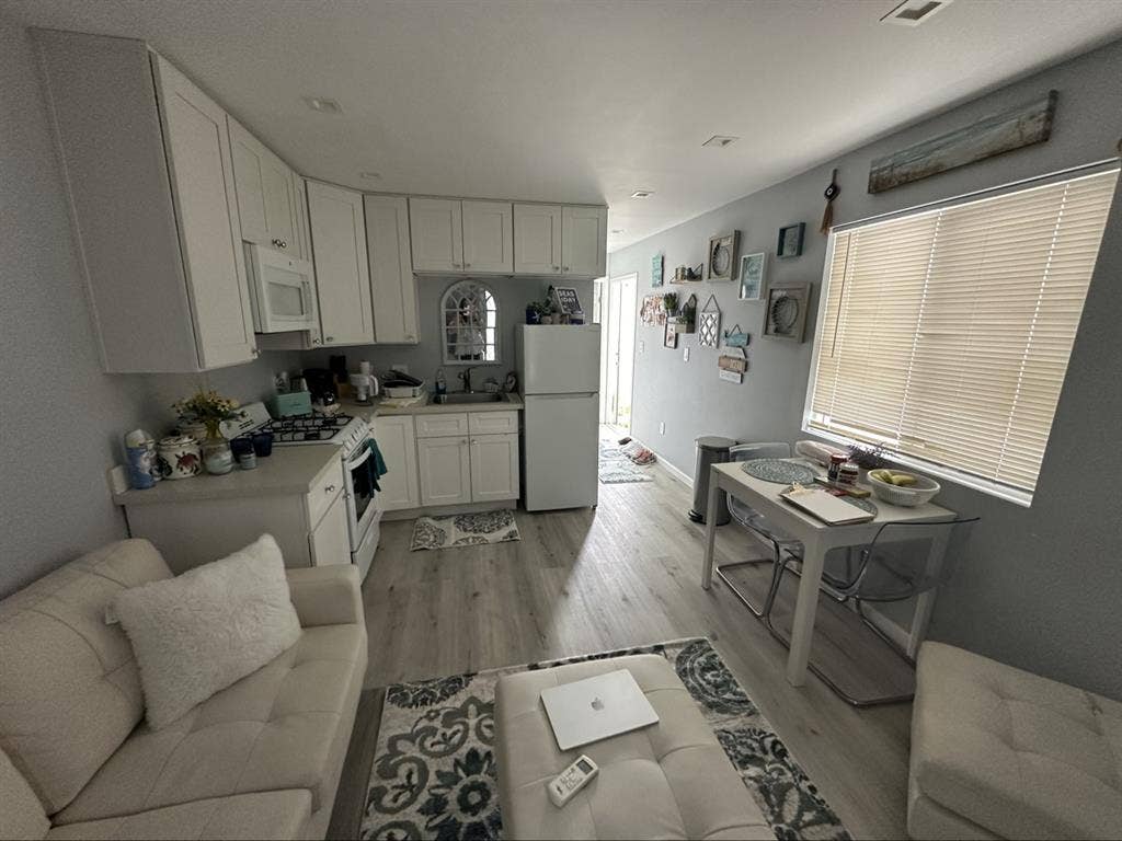 Cozy, Clean, Private Home in NOHO