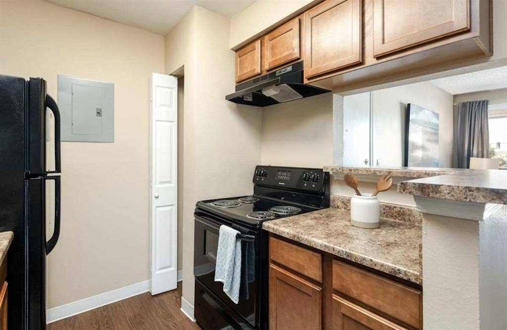 Room available in Aurora
