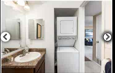 Room available in Aurora