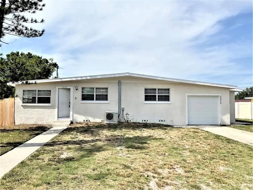 Charming Home In Perfect Area