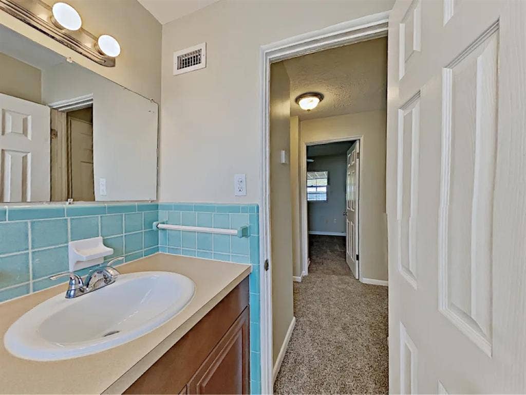 Charming Home In Perfect Area