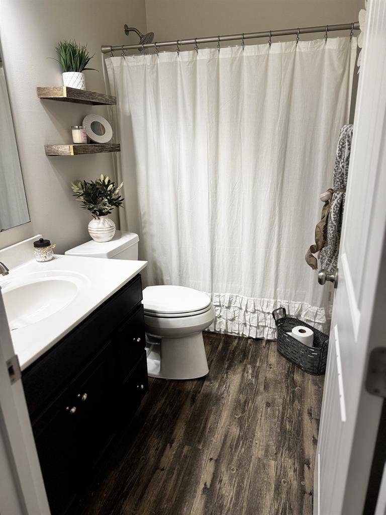 Roommate needed ASAP